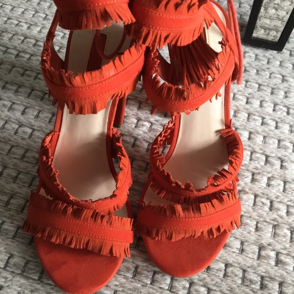 Guess Heels - Picture 5 of 8